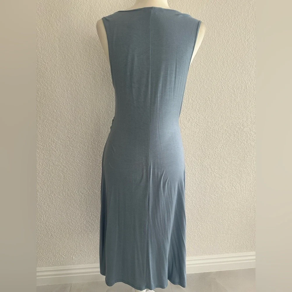 Powder Blue Midi Sleeveless Dress - Picture 3 of 6